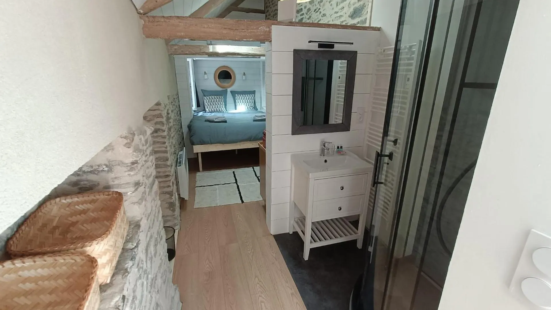 La Seigneurie Des Ondes Hotel Saint-Benoit-des-Ondes Guest house